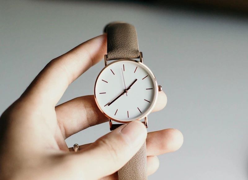 Hướng dẫn bảo dưỡng đồng hồ cơ đúng chuẩn tại nhà